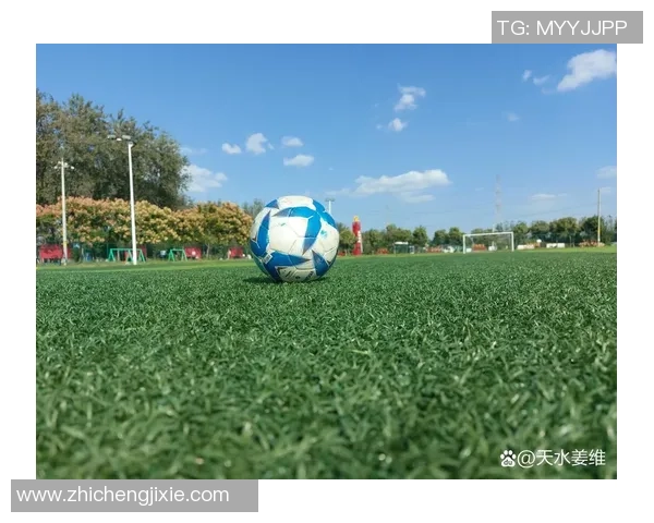 足球无华展真情球场上的平凡与伟大交织成动人篇章